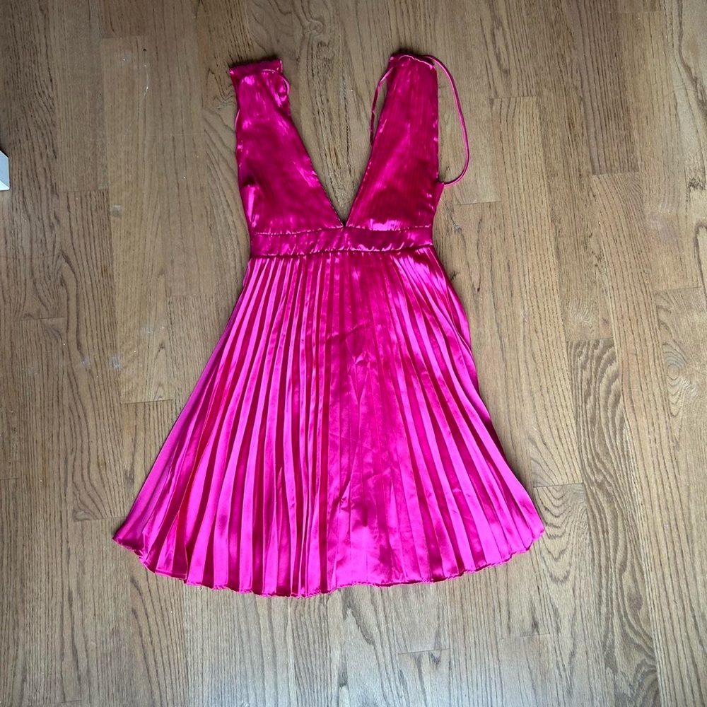 NWT Jessica Simpson, Hot pink low, cut, pleated mini dress